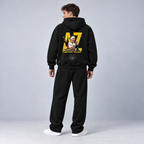 Alexander Zverev Tracksuit – Model Rückansicht im grauen Studio