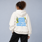Matcha & Match Point – Model-Rückansicht
