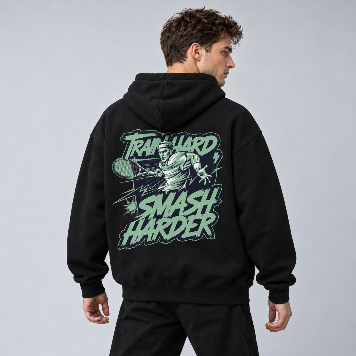 Train Hard, Smash Harder - Oversized Hoodie – On-Body-Mockup, männliches Model