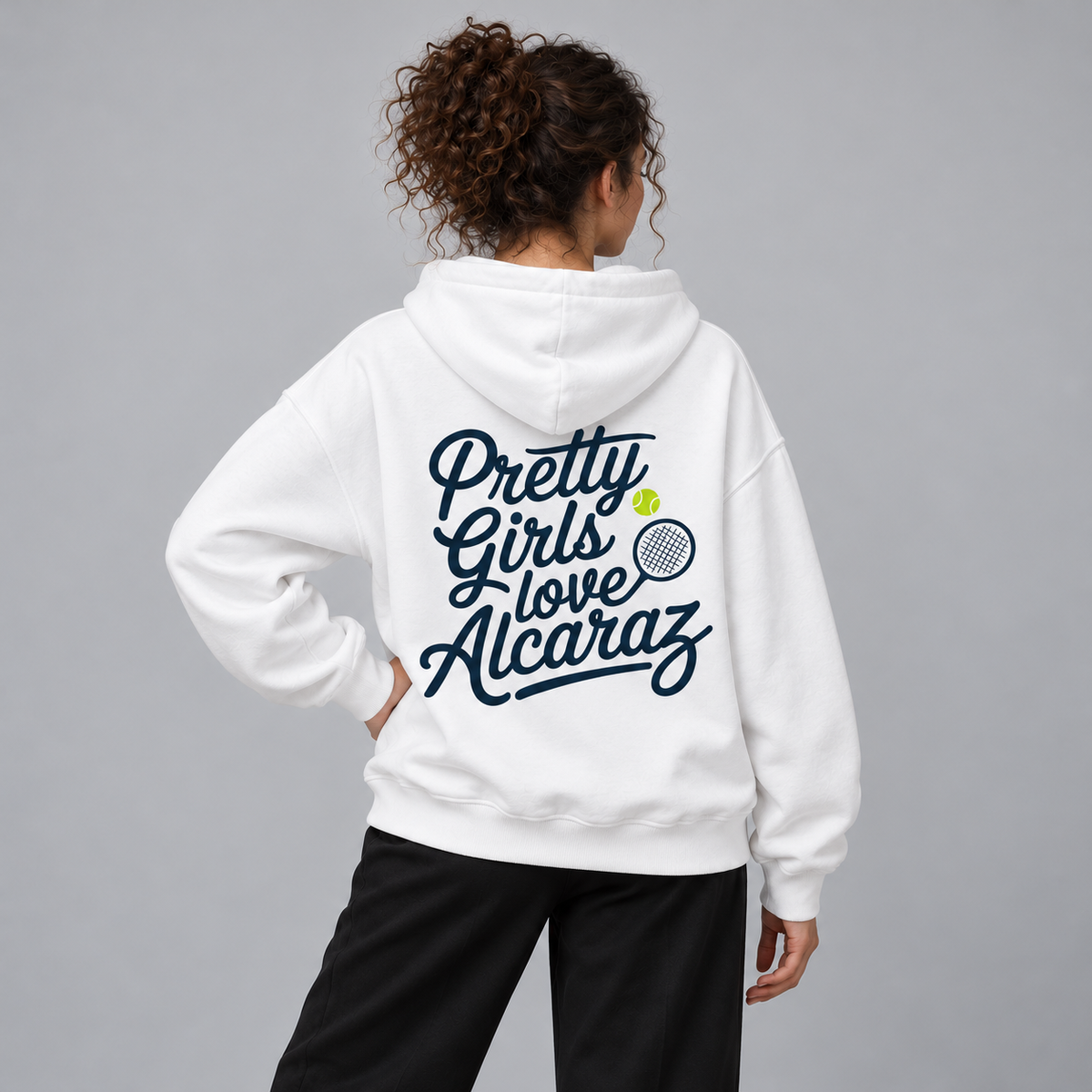 Pretty Girls love Alcaraz - Oversized Hoodie – On-Body-Mockup, weibliches Model